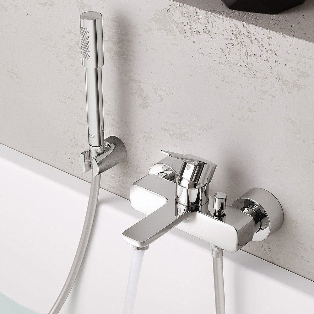 Смеситель для ванны с душем Grohe Lineare New 33849001 хром