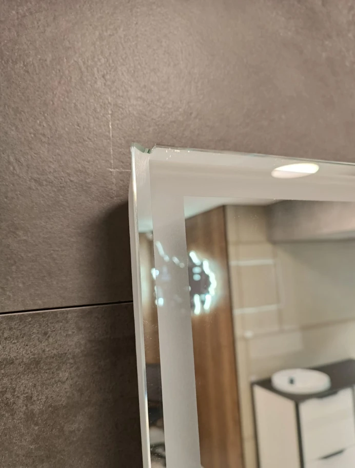 Зеркало BelBagno SPC-GRT-1200-800-LED-TCH, Уценка, Скол