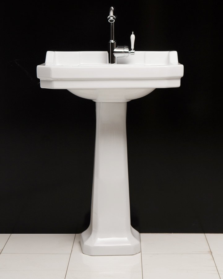 Пьедестал для раковины BelBagno TREVI BB135P