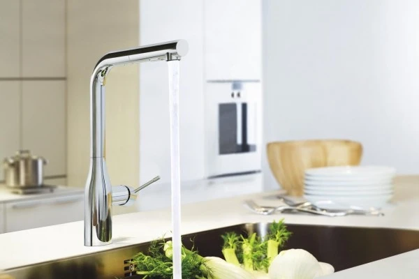 Смеситель для кухни Grohe Essence 30270000 хром