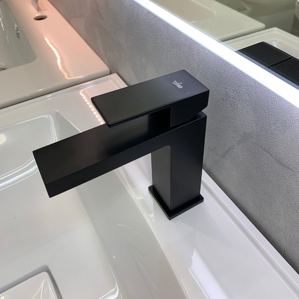 Смеситель для раковины Timo Selene 2061/03F черный матовый