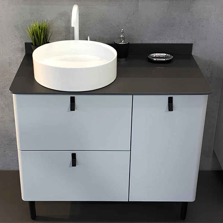 Тумба с раковиной Comforty Сорренто 90Н 00-00000821CF светло-серая, с антрацитовой столешницей