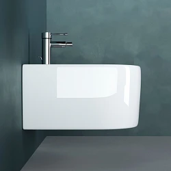 Биде подвесное Ceramica Nova Moments CN3004 белый глянец