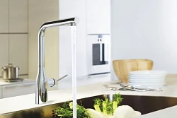 Смеситель для кухни Grohe Essence 30270000 хром