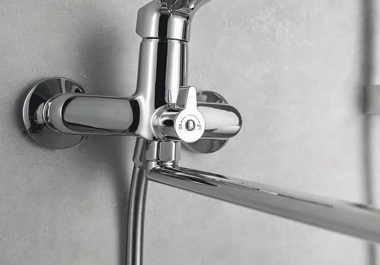 Смеситель для ванны с душем Aquatek Вега AQ1042CR хром
