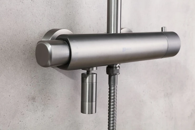 Душевая стойка Lemark Bronx LM3772GM графит