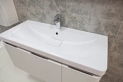 Тумба с раковиной Aquaton Шерилл 105 белая