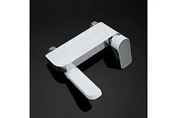 Смеситель для ванны с душем Gappo G3248 белый / хром