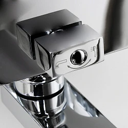 Смеситель для ванны с душем Wasserkraft Alme 1502L хром