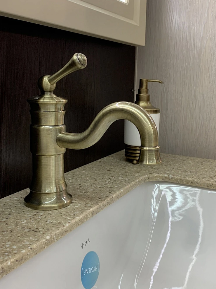 Смеситель для раковины Timo Adelia 6061/02F антик Смеситель для раковины Timo Adelia 6061/02F антик